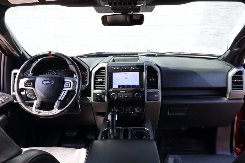 Ford F-150 Vehicle Full-screen Gallery Image 22