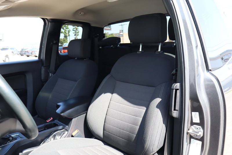 Ford Ranger Vehicle Full-screen Gallery Image 16
