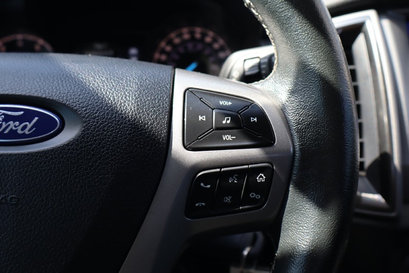 Ford Ranger Vehicle Full-screen Gallery Image 25