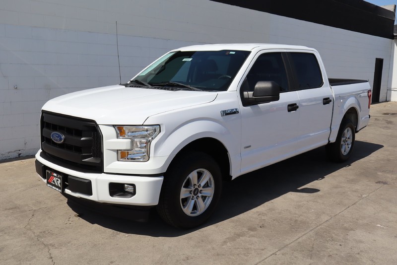 Ford F-150 Vehicle Full-screen Gallery Image 11