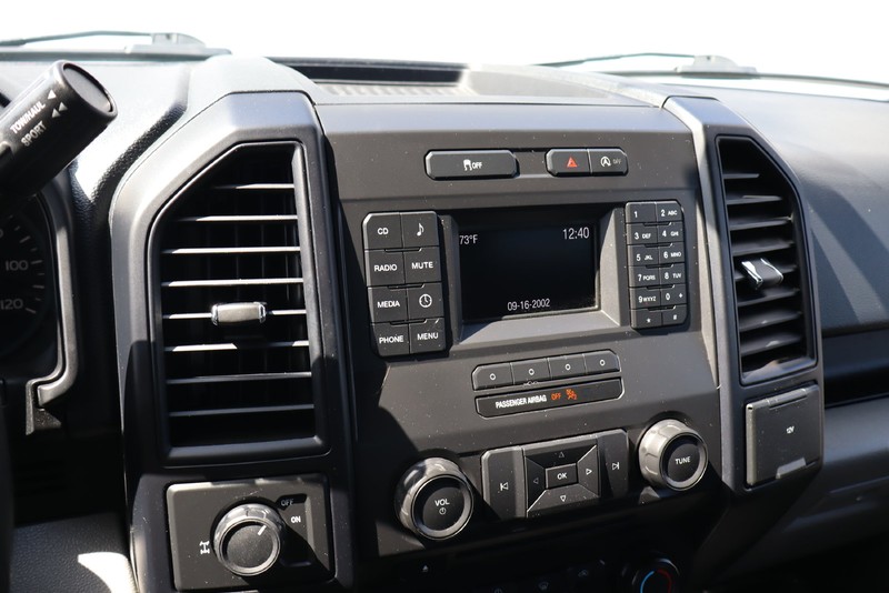 Ford F-150 Vehicle Full-screen Gallery Image 27