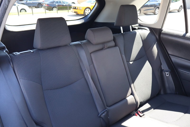 Toyota RAV4 Vehicle Full-screen Gallery Image 19