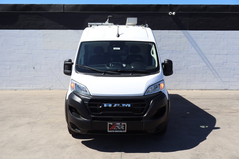 Ram ProMaster Vehicle Full-screen Gallery Image 03