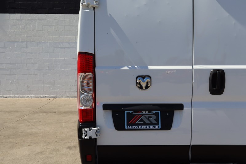 Ram ProMaster Vehicle Full-screen Gallery Image 08