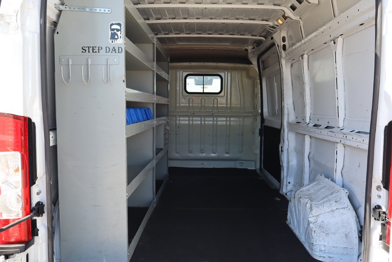 Ram ProMaster Vehicle Full-screen Gallery Image 09