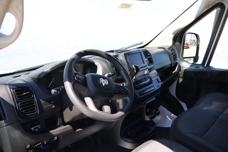 Ram ProMaster Vehicle Full-screen Gallery Image 16