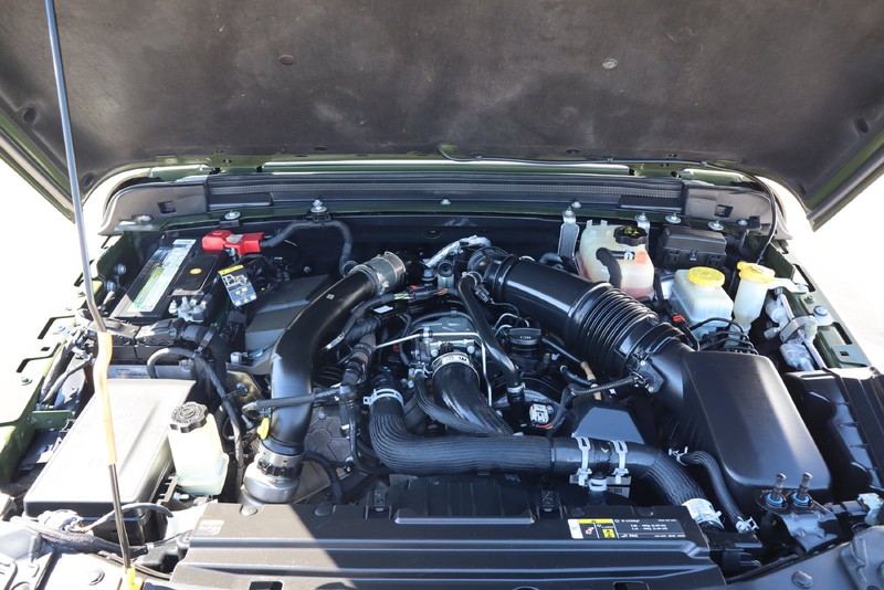Jeep Wrangler Vehicle Full-screen Gallery Image 12