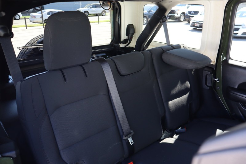 Jeep Wrangler Vehicle Full-screen Gallery Image 20