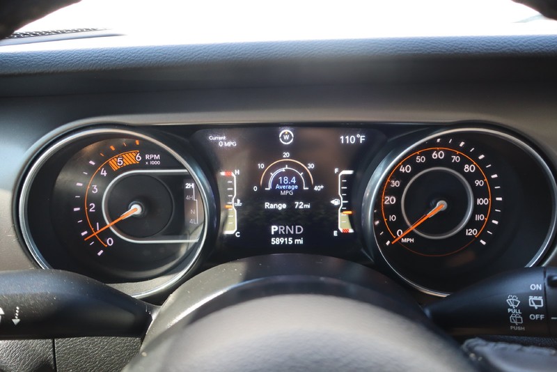 Jeep Wrangler Vehicle Full-screen Gallery Image 22