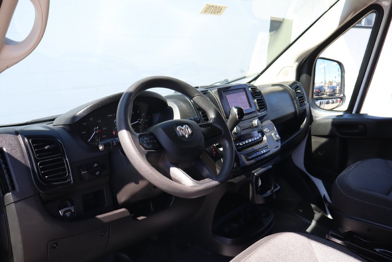 Ram ProMaster Cargo Van Vehicle Full-screen Gallery Image 14