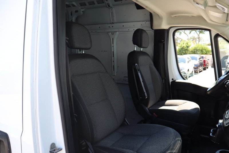 Ram ProMaster Cargo Van Vehicle Full-screen Gallery Image 18