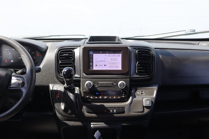 Ram ProMaster Cargo Van Vehicle Full-screen Gallery Image 23