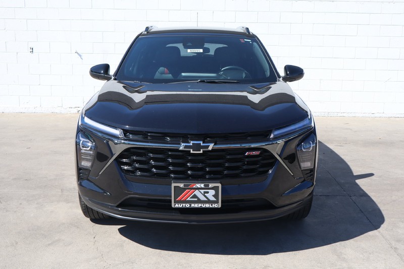 Chevrolet Trax Vehicle Full-screen Gallery Image 02