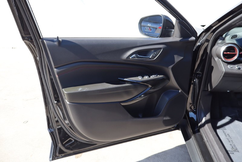Chevrolet Trax Vehicle Full-screen Gallery Image 14