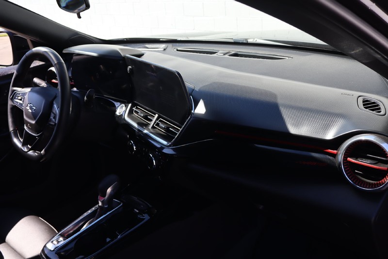 Chevrolet Trax Vehicle Full-screen Gallery Image 18