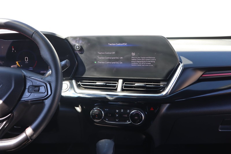 Chevrolet Trax Vehicle Full-screen Gallery Image 24