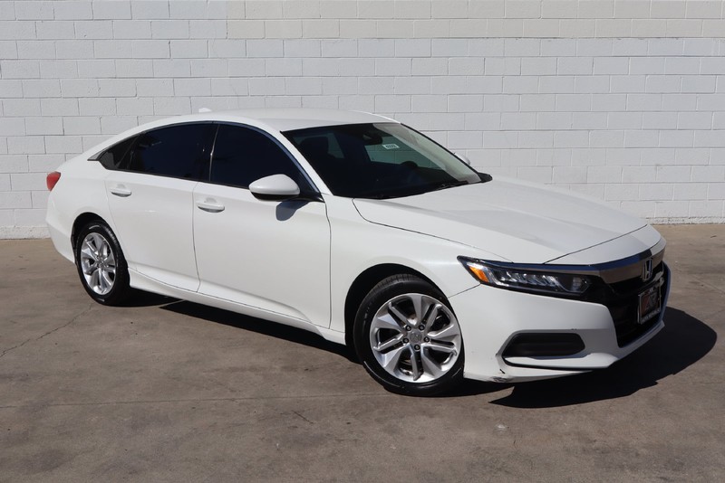 Honda Accord Sedan Vehicle Full-screen Gallery Image 01