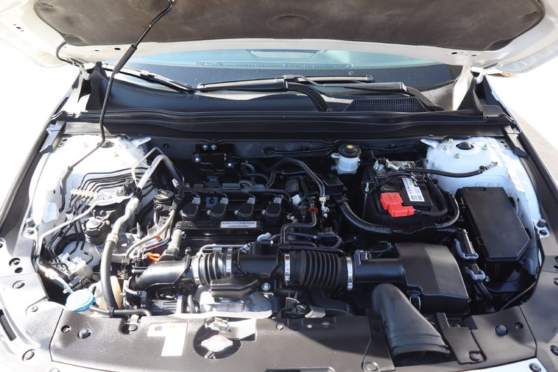 Honda Accord Sedan Vehicle Full-screen Gallery Image 12