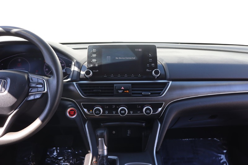 Honda Accord Sedan Vehicle Full-screen Gallery Image 25