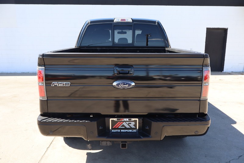 Ford F-150 Vehicle Full-screen Gallery Image 06