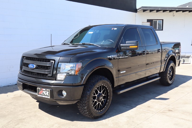 Ford F-150 Vehicle Full-screen Gallery Image 11