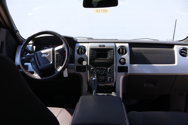 Ford F-150 Vehicle Full-screen Gallery Image 20