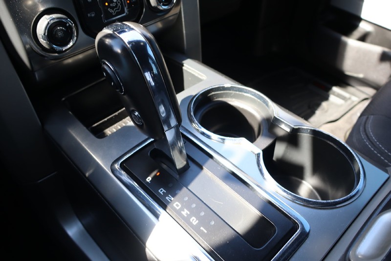 Ford F-150 Vehicle Full-screen Gallery Image 28