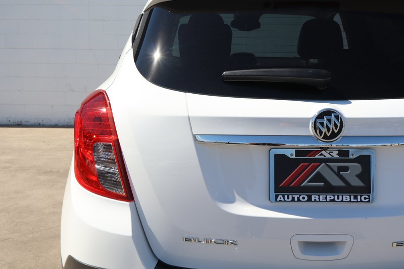 Buick Encore Vehicle Full-screen Gallery Image 07