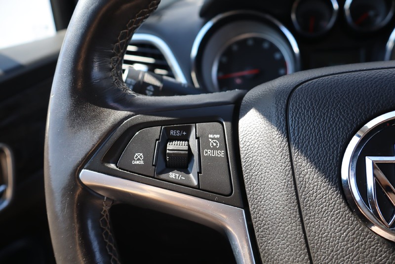 Buick Encore Vehicle Full-screen Gallery Image 23
