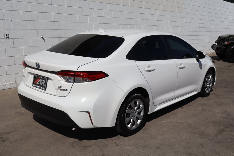Toyota Corolla Vehicle Full-screen Gallery Image 05