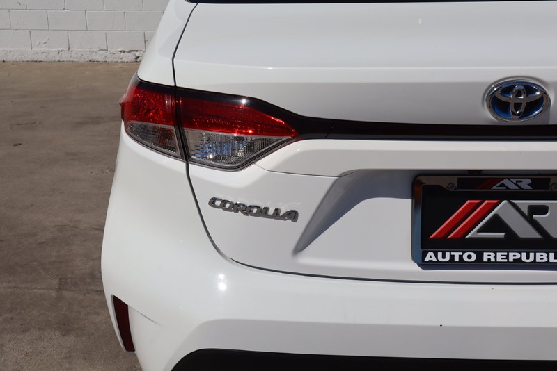 Toyota Corolla Vehicle Full-screen Gallery Image 07
