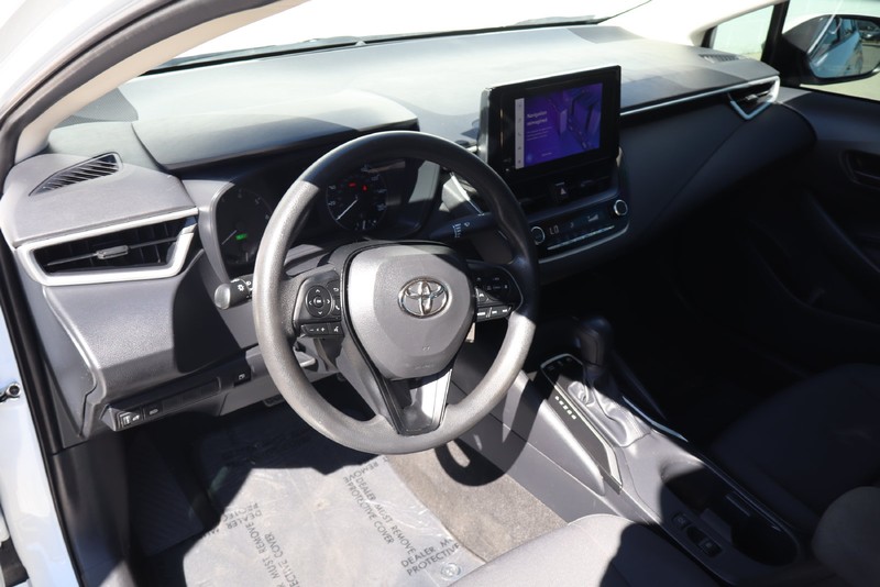 Toyota Corolla Vehicle Full-screen Gallery Image 15