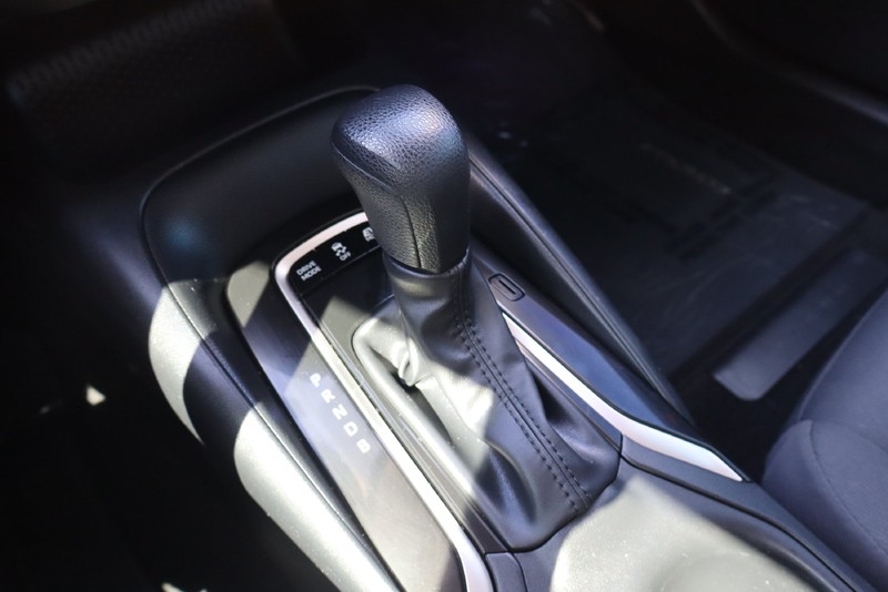 Toyota Corolla Vehicle Full-screen Gallery Image 29