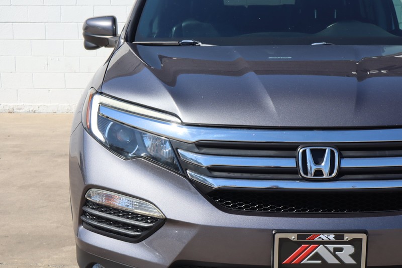 Honda Pilot Vehicle Full-screen Gallery Image 03