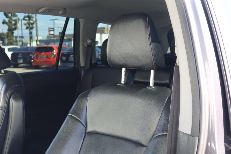 Honda Pilot Vehicle Full-screen Gallery Image 15