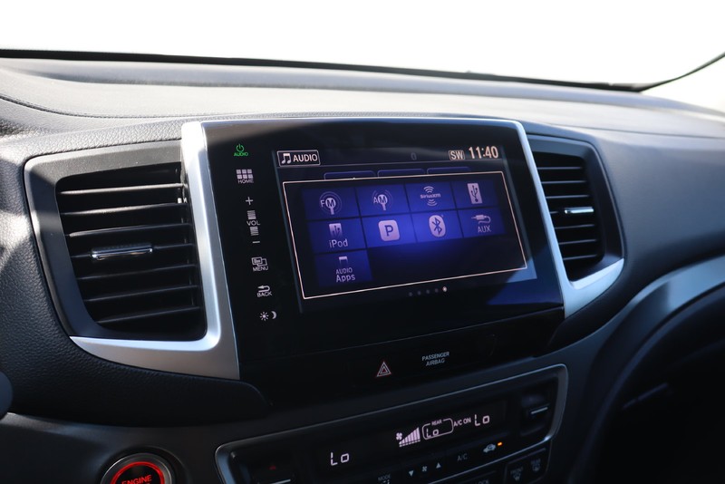 Honda Pilot Vehicle Full-screen Gallery Image 25