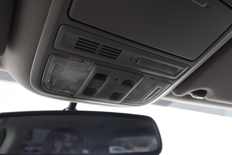 Honda Pilot Vehicle Full-screen Gallery Image 28