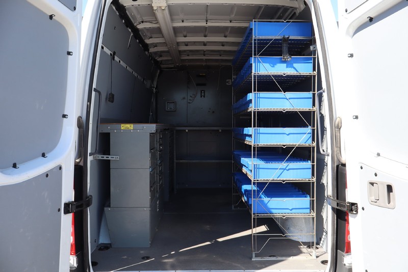 Mercedes-Benz Sprinter Cargo Vans Vehicle Full-screen Gallery Image 08