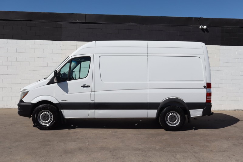 Mercedes-Benz Sprinter Cargo Vans Vehicle Full-screen Gallery Image 12
