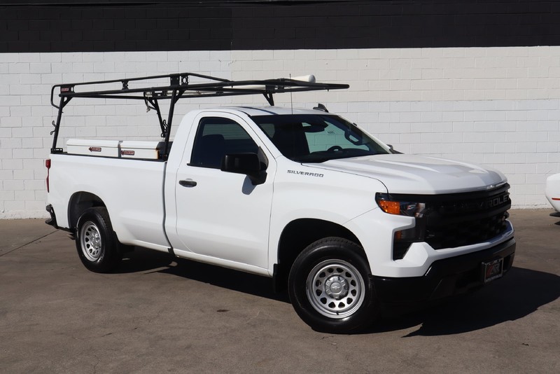 Chevrolet Silverado 1500 Vehicle Full-screen Gallery Image 02