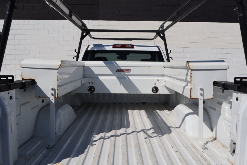 Chevrolet Silverado 1500 Vehicle Full-screen Gallery Image 08