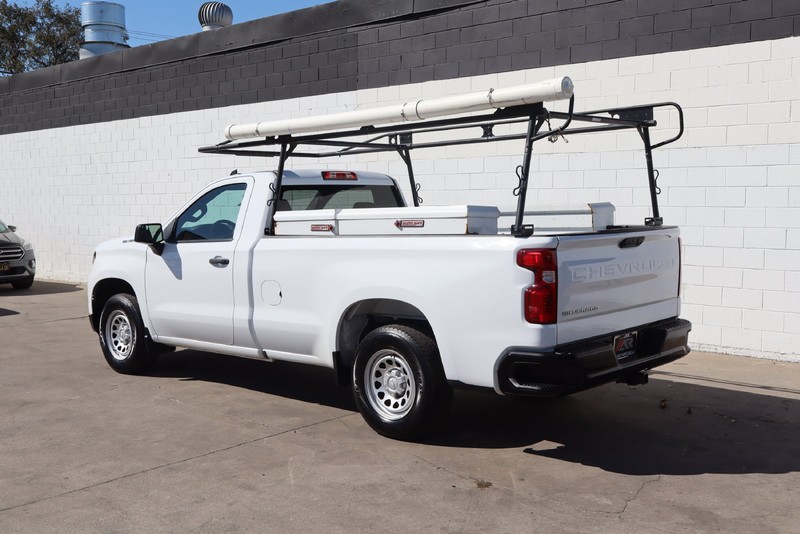 Chevrolet Silverado 1500 Vehicle Full-screen Gallery Image 09