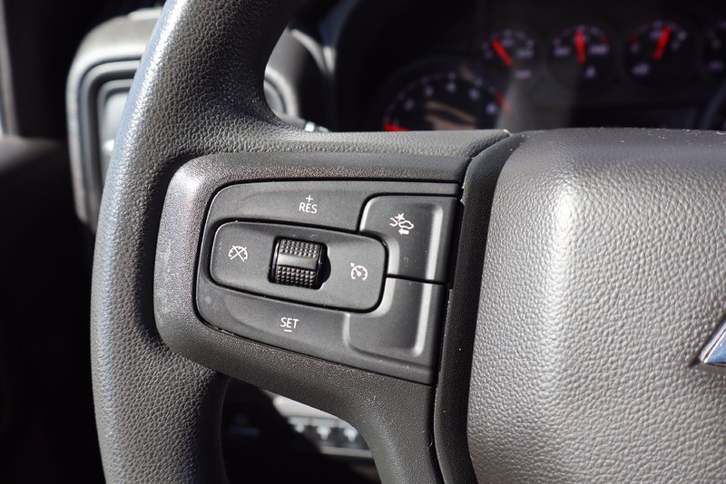 Chevrolet Silverado 1500 Vehicle Full-screen Gallery Image 23