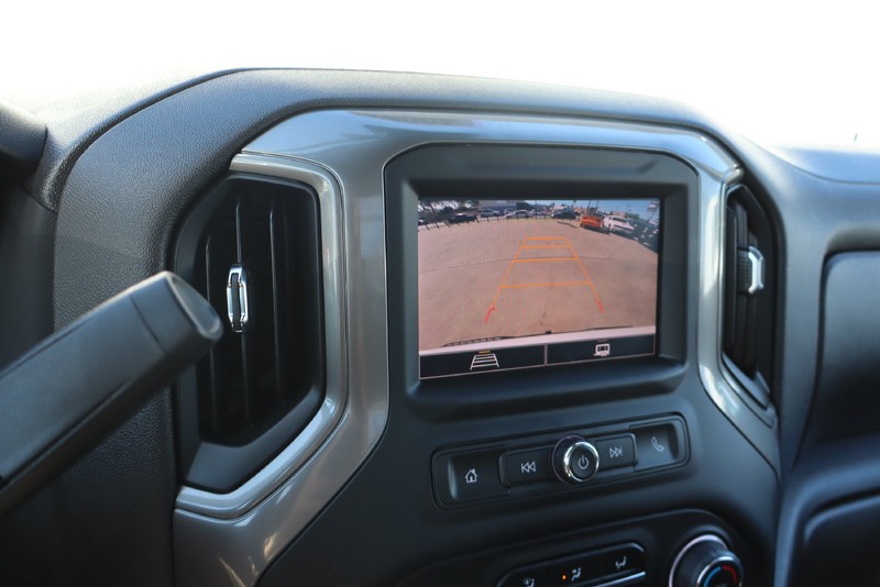 Chevrolet Silverado 1500 Vehicle Full-screen Gallery Image 25