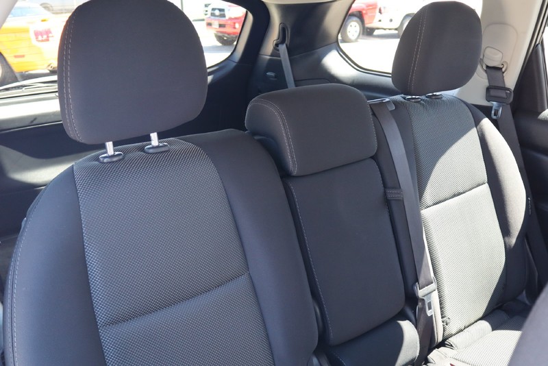 Nissan Pathfinder Vehicle Full-screen Gallery Image 20