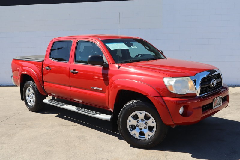 Toyota Tacoma Vehicle Full-screen Gallery Image 02