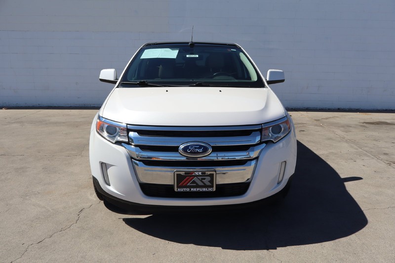 Ford Edge Vehicle Full-screen Gallery Image 02