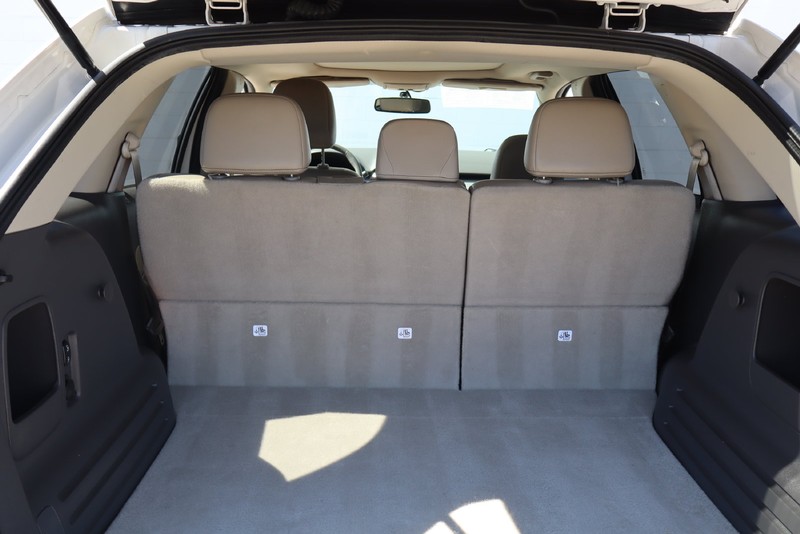 Ford Edge Vehicle Full-screen Gallery Image 08