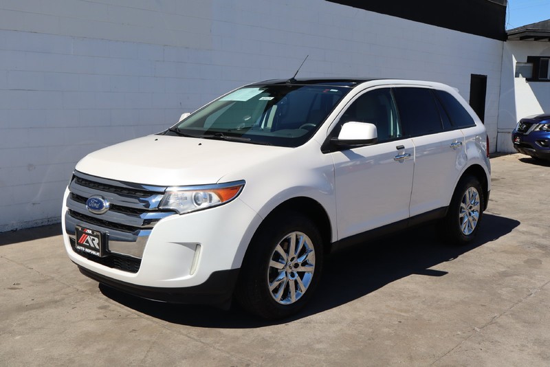 Ford Edge Vehicle Full-screen Gallery Image 11
