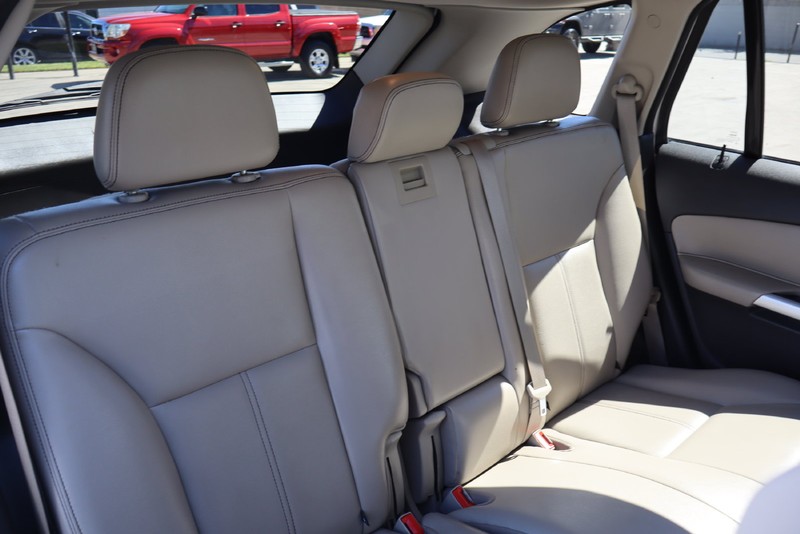 Ford Edge Vehicle Full-screen Gallery Image 19